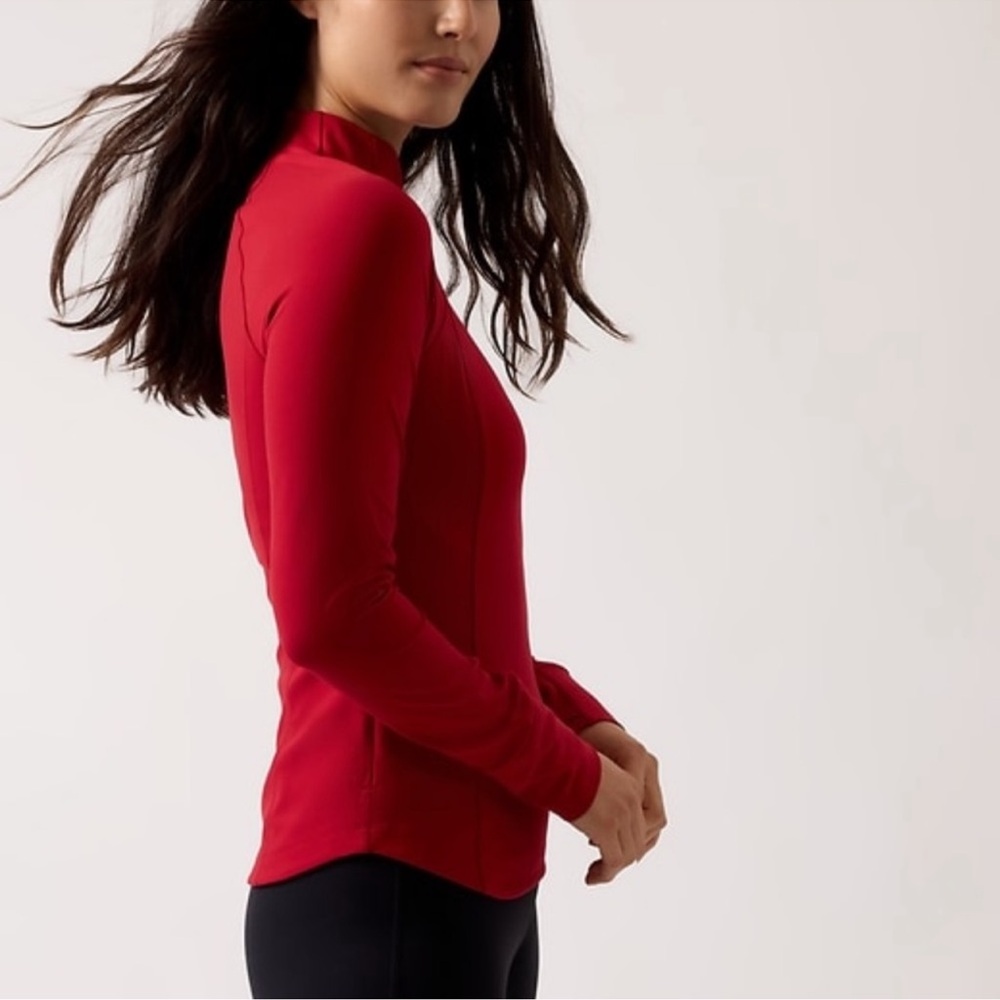 Athleta Salutation Half Zip Small - image 2